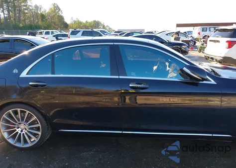 2015 Mercedes-Benz S 550 z USA, uszkodzony, nr VIN WDDUG8CB4FA156446